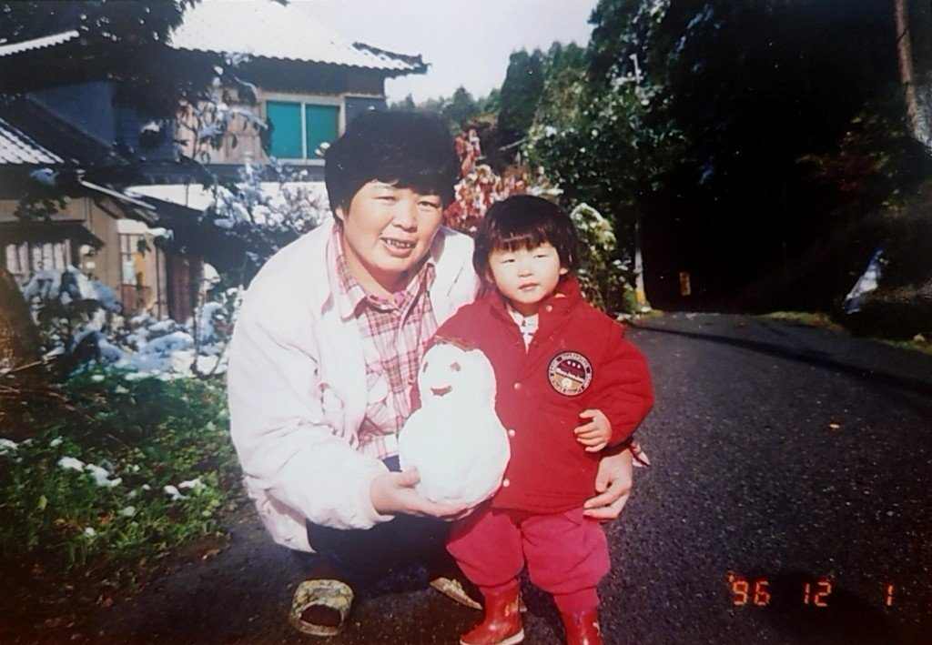 おばあちゃんとお孫さんのツーショット