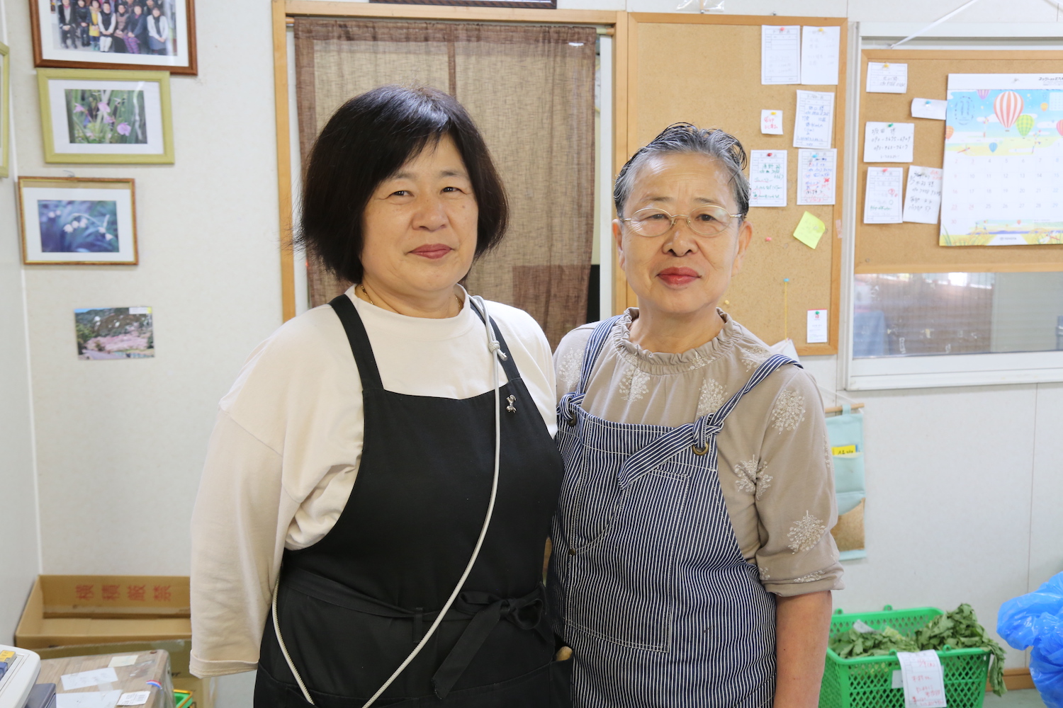 ばあちゃん 2人 看板娘