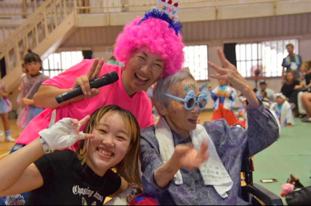 一緒に踊ればみんな笑顔の多世代交流