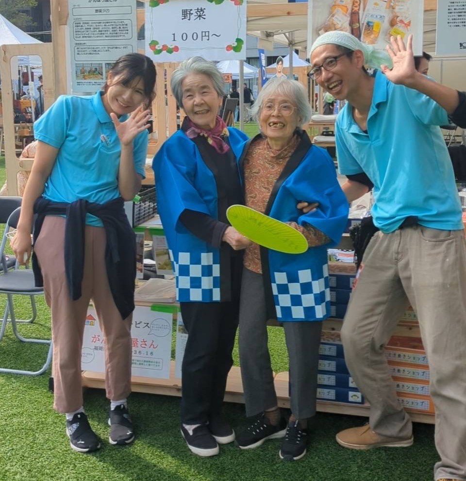 イベント出展で集客を頑張るおばあちゃん達